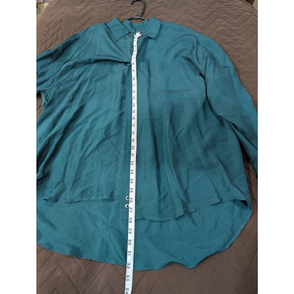 100% silk long sleeve women's collared button up dress shirt by Nine Twenty East - Picture 9 of 9